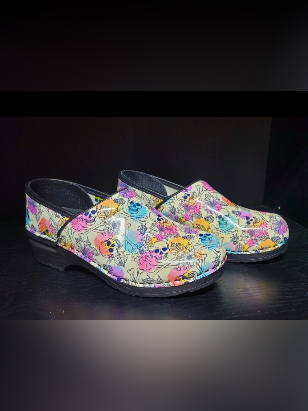 Bjork Swedish Clog Shoe Size 42 EU / 11 US Skulls Flowers Patent Leather